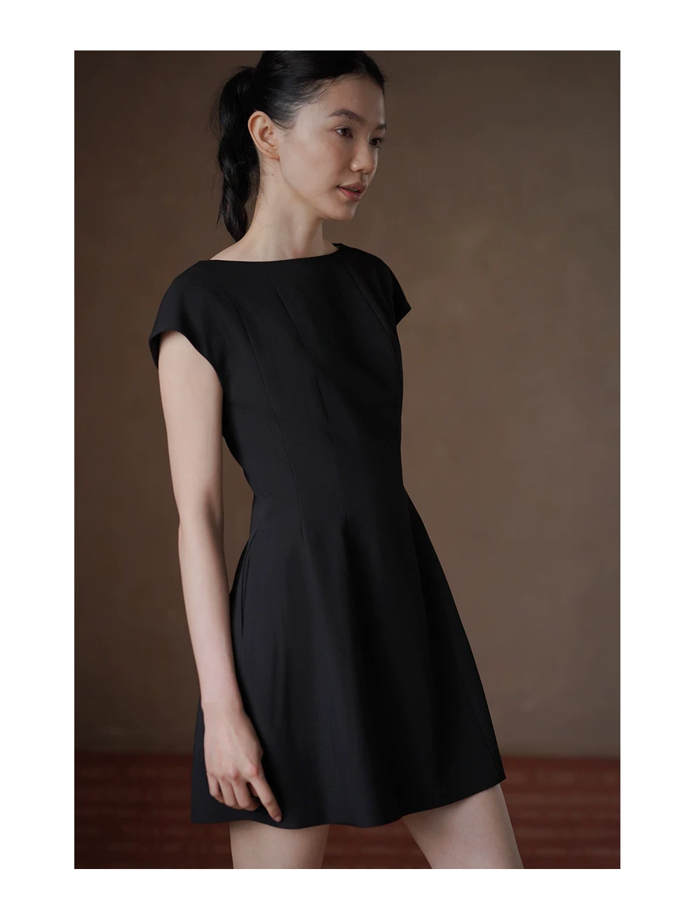 經典立體分割剪裁收腰顯瘦短一字領簡約通勤洋裝女,經典立體分割剪裁收腰顯瘦短一字領簡約通勤洋裝女,HBFS7072,經典立體分割剪裁收腰顯瘦短一字領簡約通勤洋裝女,一字肩領,修身顯瘦
