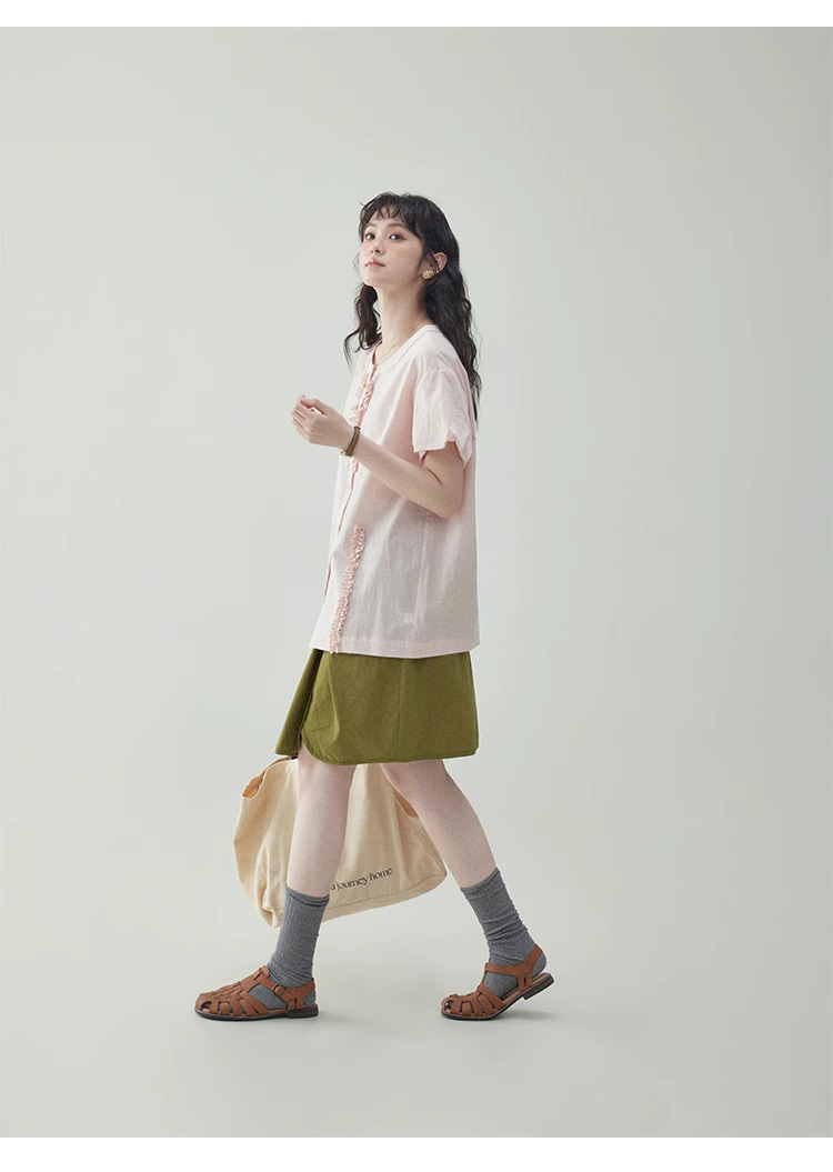 時尚拼接木耳邊純棉粉襯衫女夏季新花苞袖上衣