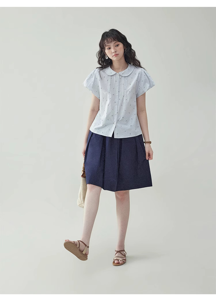 甜美泡泡袖純棉小花襯衫女夏季娃娃領單排扣上衣