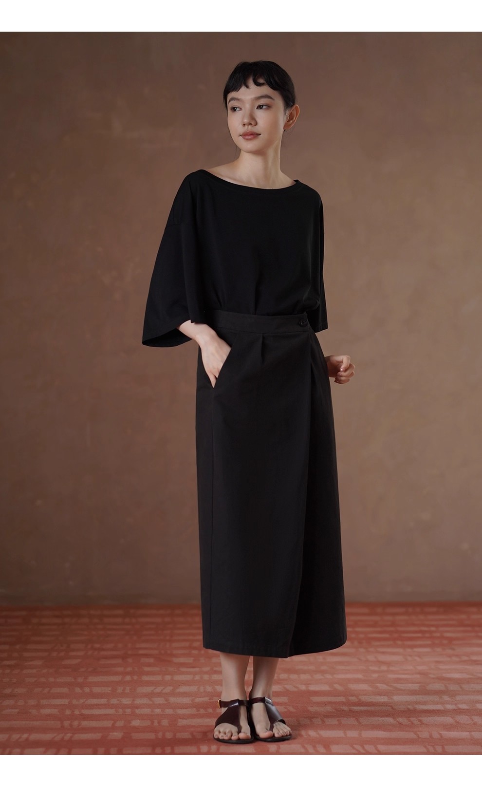 鬆弛自在法式上衣斜肩大領口輕薄透氣寬鬆顯瘦中袖T恤女