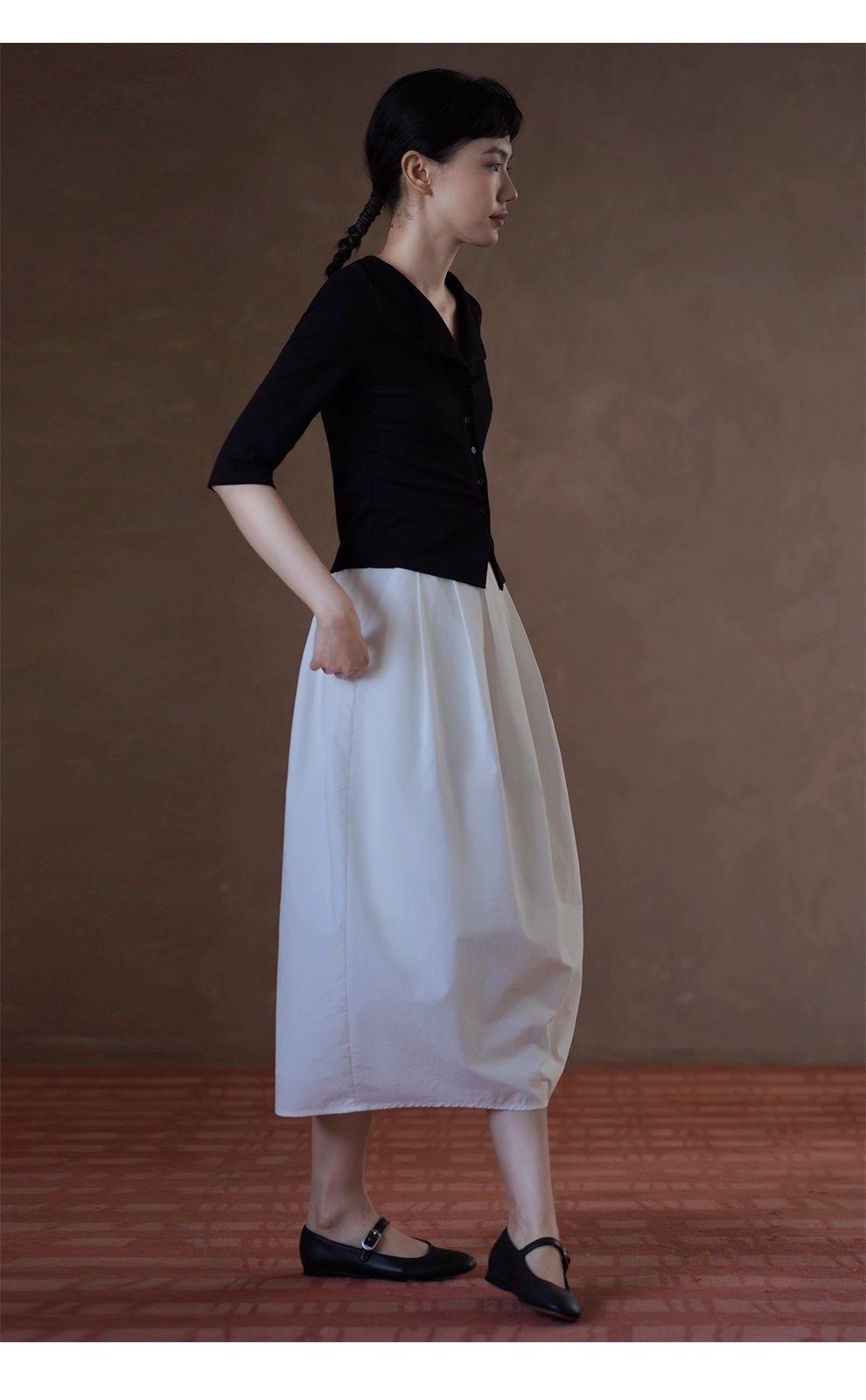 品質通勤雙面織布V領氣質上衣遮肉中袖合身彈性顯瘦T恤