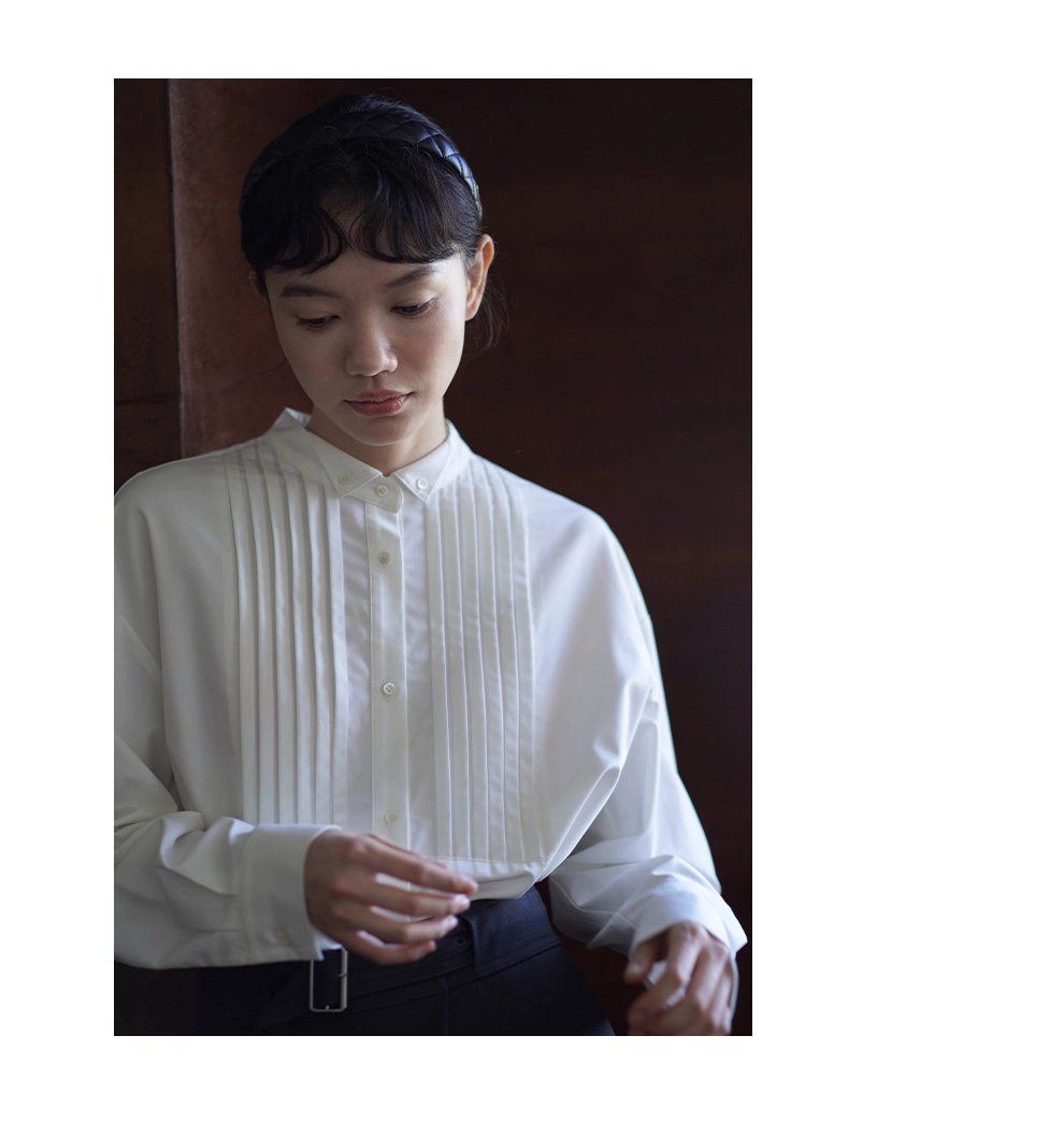 復古回潮小翻領精緻塔克線門襟經典H版型顯瘦通勤襯衫女