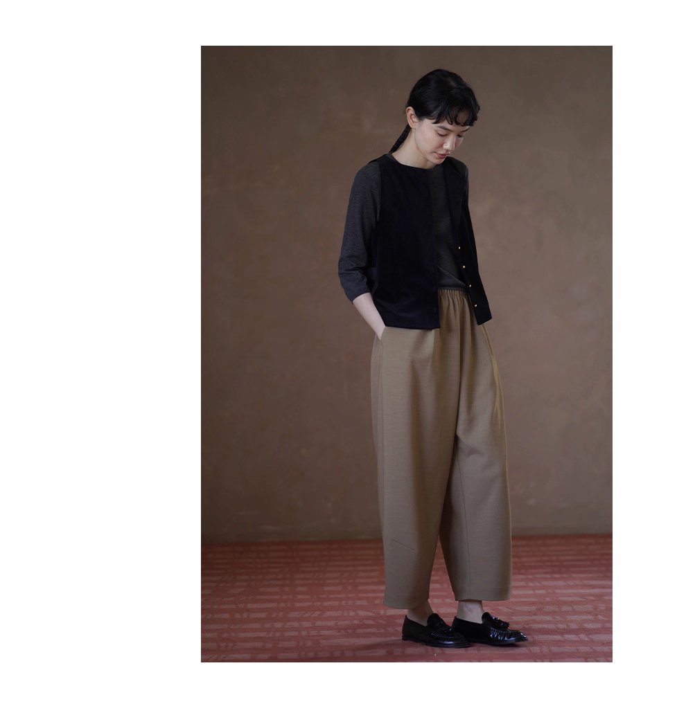 簡約仙品內搭羊毛混紡輕薄合身柔軟親膚圓領針織上衣女