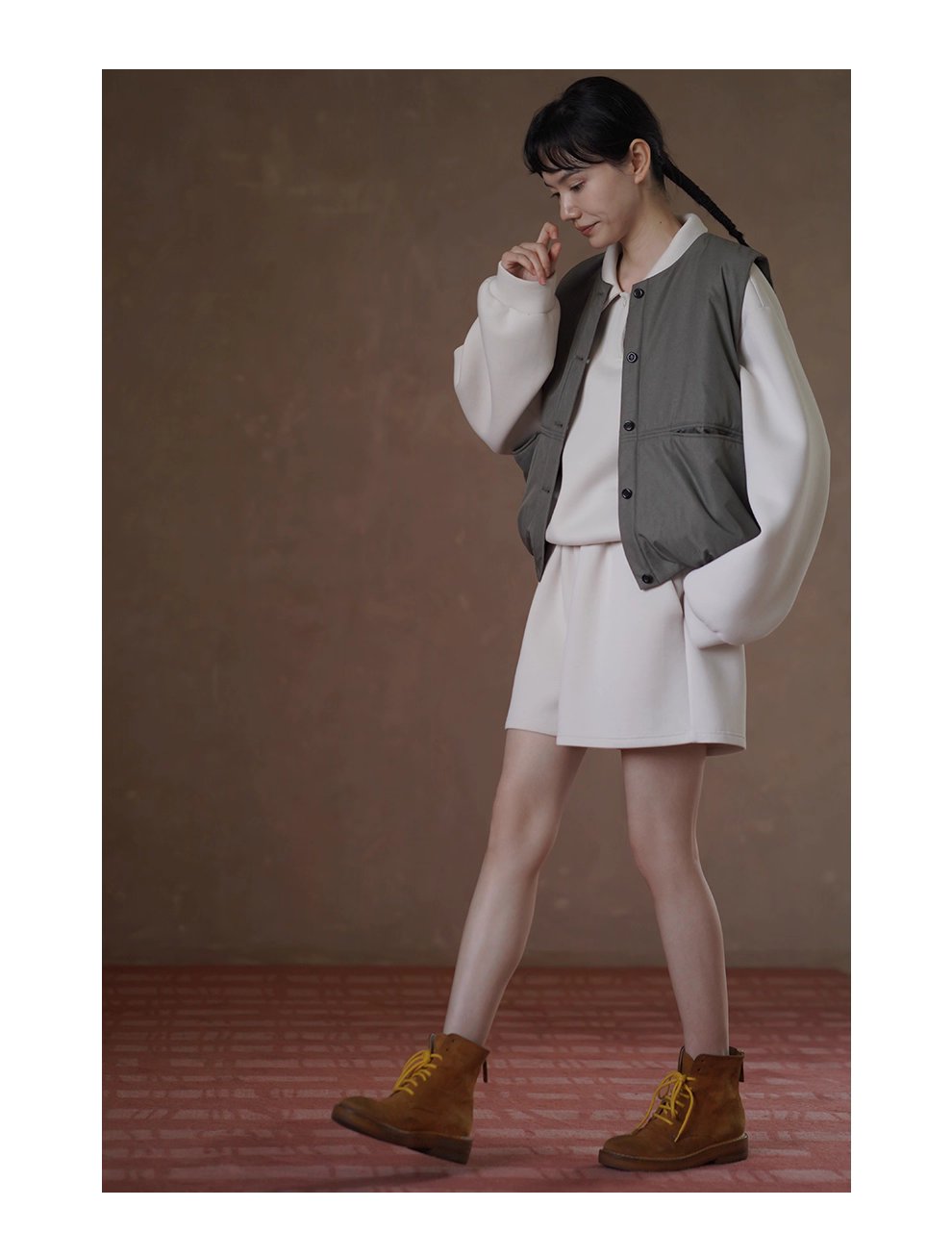 輕量保暖馬甲寬鬆H身型短款疊穿搭檔休閒圓領棉服外套女