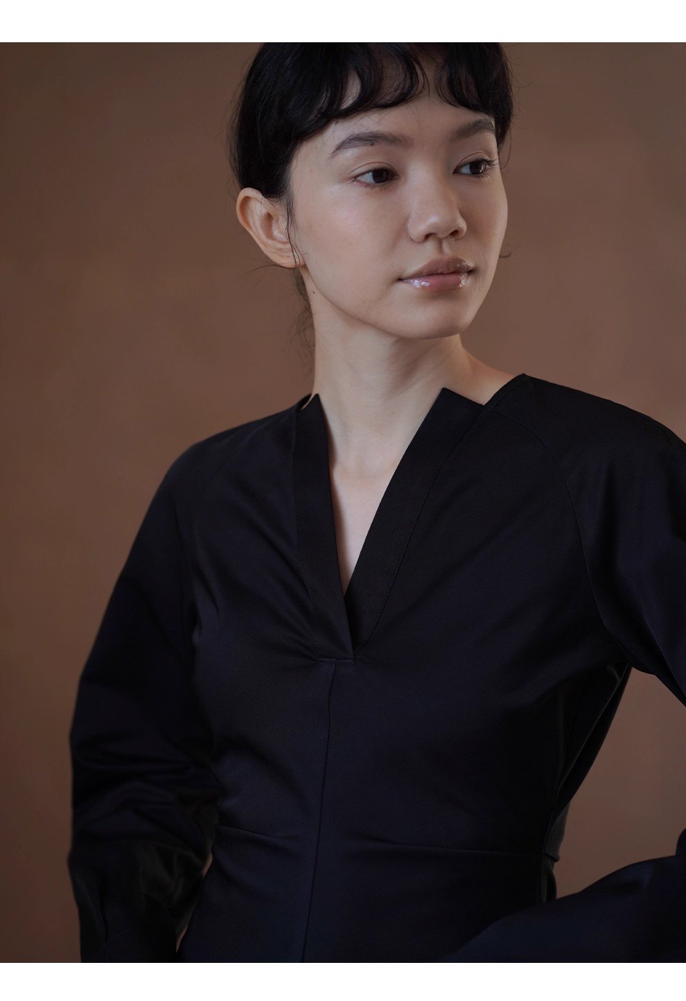 極簡廓形收腰剪裁寬鬆羊腿袖通勤短款顯瘦小個子洋裝