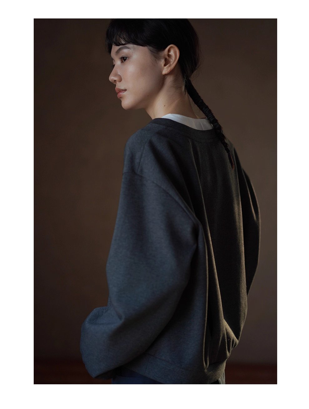 太空旅行衛衣V領寬鬆顯瘦休閒挺括H版落肩百搭短上衣女