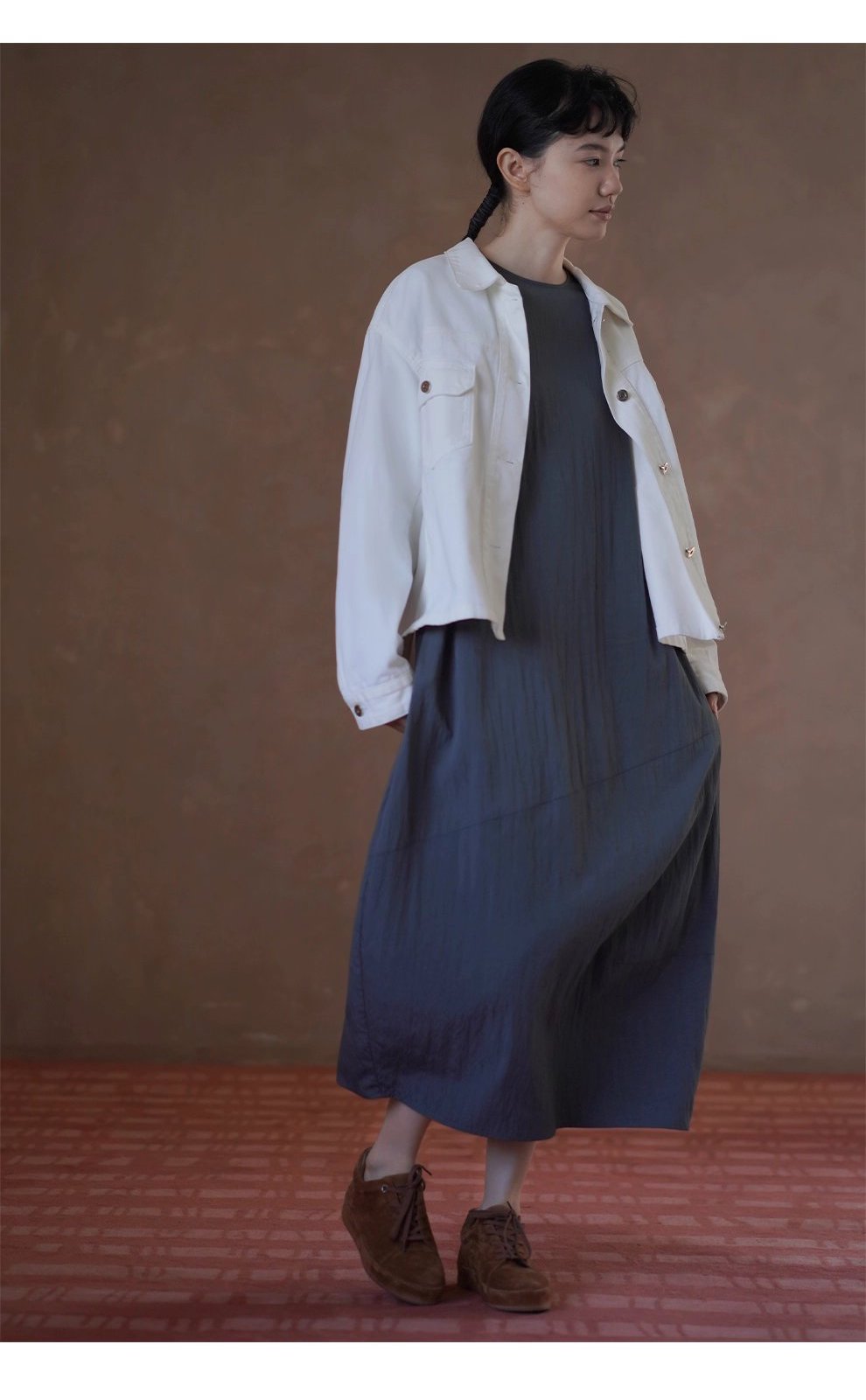 無負擔慵懶洋裝微皺肌理感寬鬆顯瘦廓形圓領通勤裙子