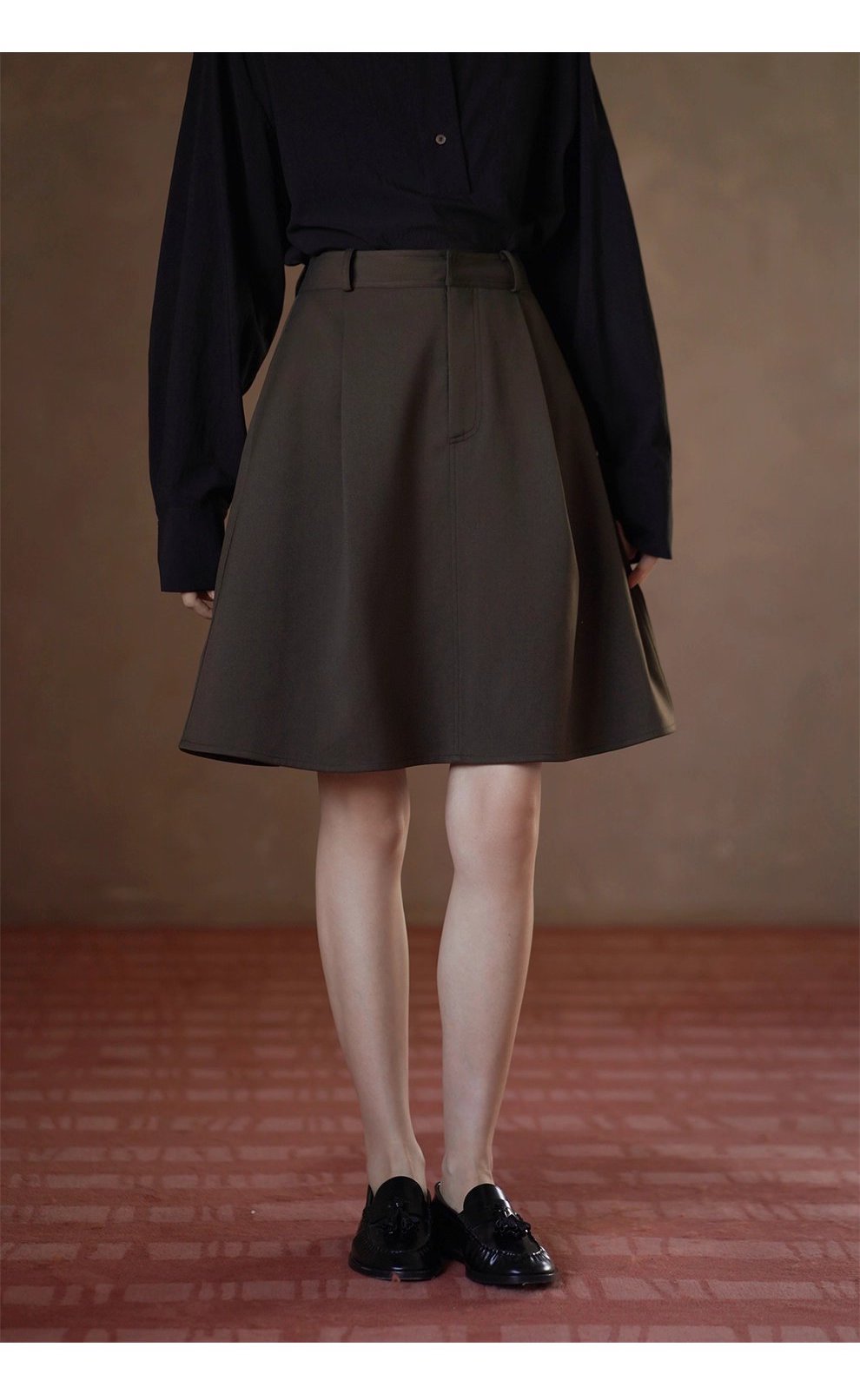 俐落剪裁綿羊毛混紡挺括西裝布料高腰A字顯瘦高腰半身裙
