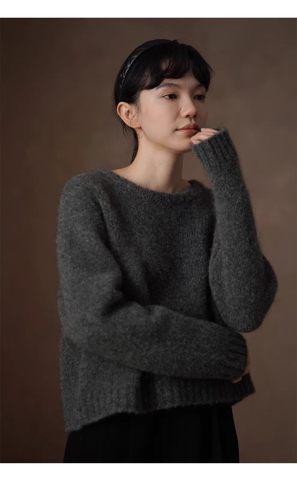 蓬鬆百分百水洗拉毛工藝羊毛馬海毛混紡圓領寬鬆毛衣女