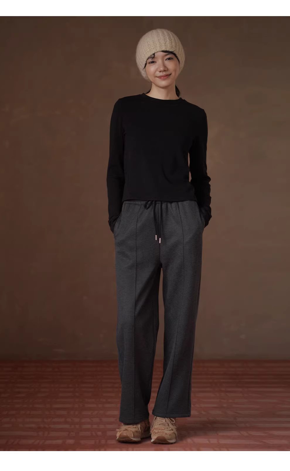 抗凍b備高回彈嬰兒絨鬆緊高腰人字紋顯瘦運動寬鬆長褲女,抗凍b備高回彈嬰兒絨鬆緊高腰人字紋顯瘦運動寬鬆長褲女,HBEW3041,抗凍b備高回彈嬰兒絨鬆緊高腰人字紋顯瘦運動寬鬆長褲女,彈性舒適,人字紋