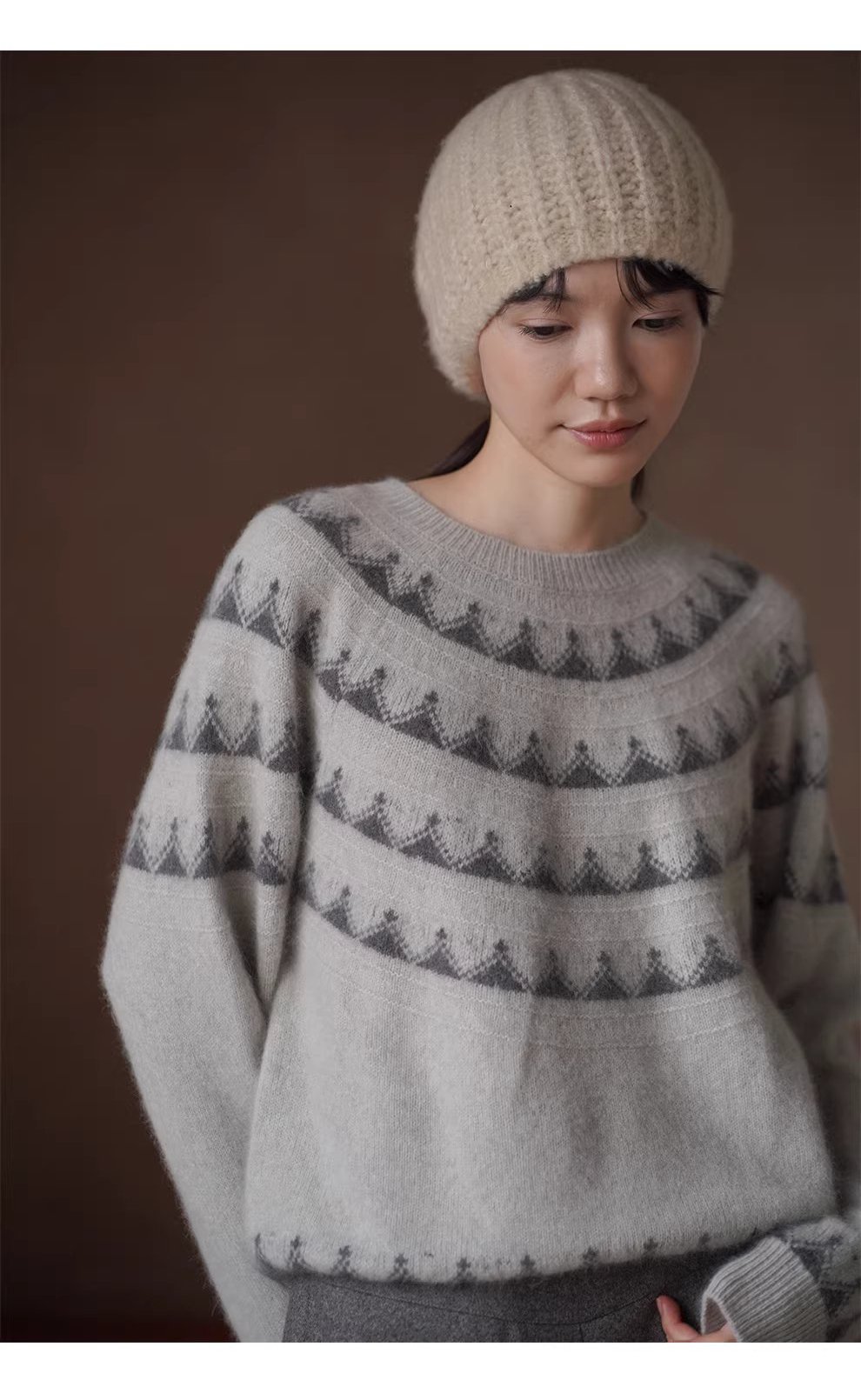 復古費爾島提花氛圍感柔軟羊毛浣熊混紡圓領寬鬆毛衣女