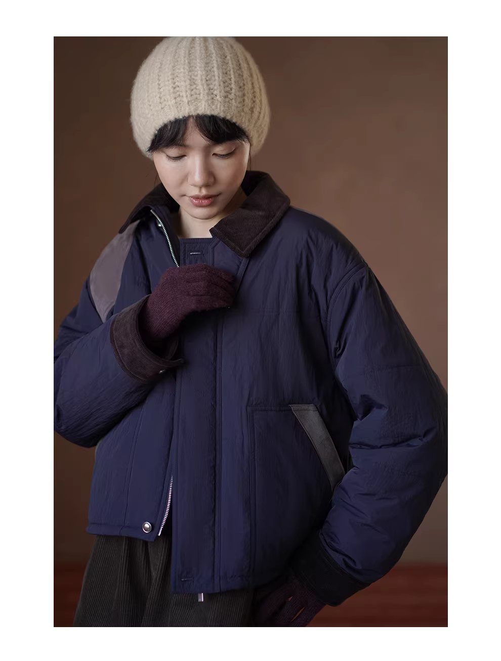 跳蚤市集復古撞色麂皮拼接燈芯絨翻領微寬鬆棉服短外套,跳蚤市集復古撞色麂皮拼接燈芯絨翻領微寬鬆棉服短外套,HBEW5101,跳蚤市集復古撞色麂皮拼接燈芯絨翻領微寬鬆棉服短外套,復古造型,保暖舒適