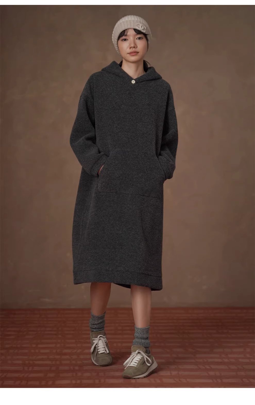 梨形友善羊毛混紡長直筒遮肉顯瘦連帽休閒百搭洋裝,梨形友善羊毛混紡長直筒遮肉顯瘦連帽休閒百搭洋裝,HBEW7064,梨形友善羊毛混紡長直筒遮肉顯瘦連帽休閒百搭洋裝,連帽洋裝,親膚保暖