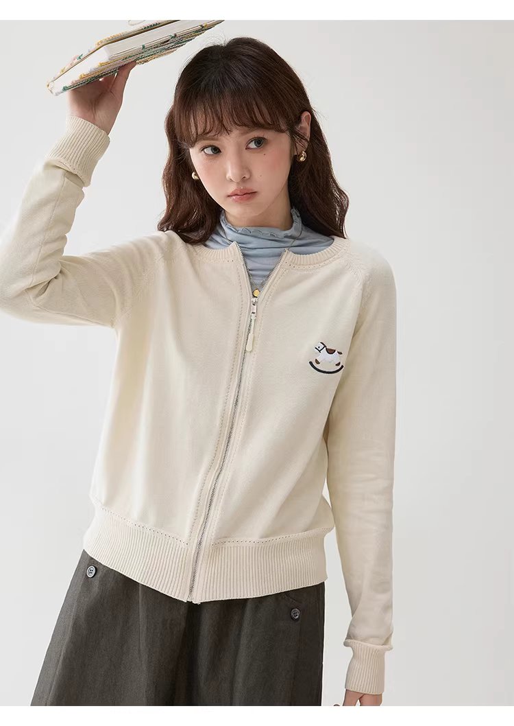 刺繡小馬拉鏈針織開襟衫女26春季新款純棉長袖上衣,刺繡小馬拉鏈針織開襟衫女26春季新款純棉長袖上衣,HBFS5000,刺繡小馬拉鏈針織開襟衫女26春季新款純棉長袖上衣,小馬刺繡,全棉面料