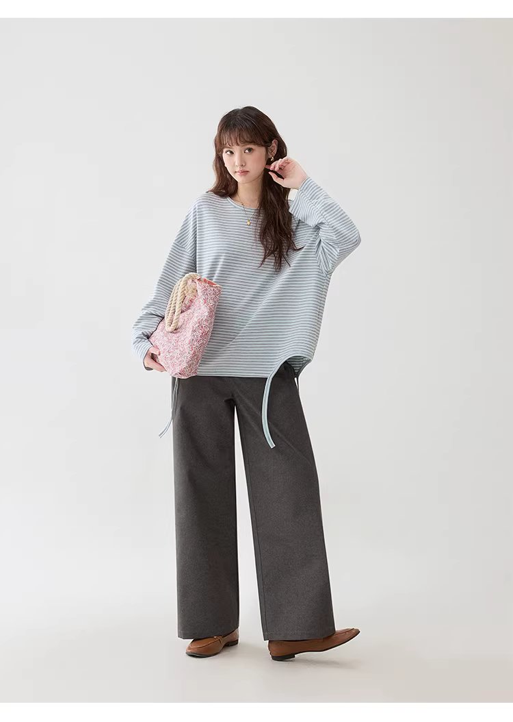 設計感藍條紋拉條T恤女春季新款寬鬆落肩袖上衣,設計感藍條紋拉條T恤女春季新款寬鬆落肩袖上衣,HBFS1007,設計感藍條紋拉條T恤女春季新款寬鬆落肩袖上衣,條紋造型,寬鬆舒適