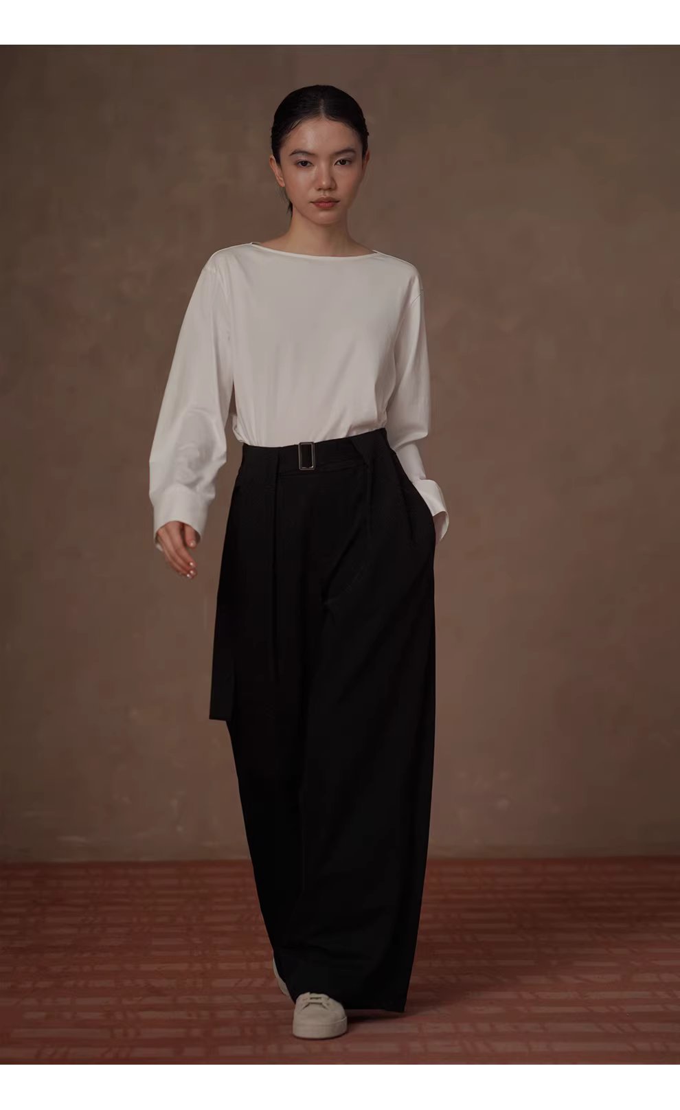 舒適高支棉基礎可單穿長袖後背分割落肩寬鬆顯瘦圓領T恤,舒適高支棉基礎可單穿長袖後背分割落肩寬鬆顯瘦圓領T恤,HBFS1022,舒適高支棉基礎可單穿長袖後背分割落肩寬鬆顯瘦圓領T恤,材質耐磨,版型修飾