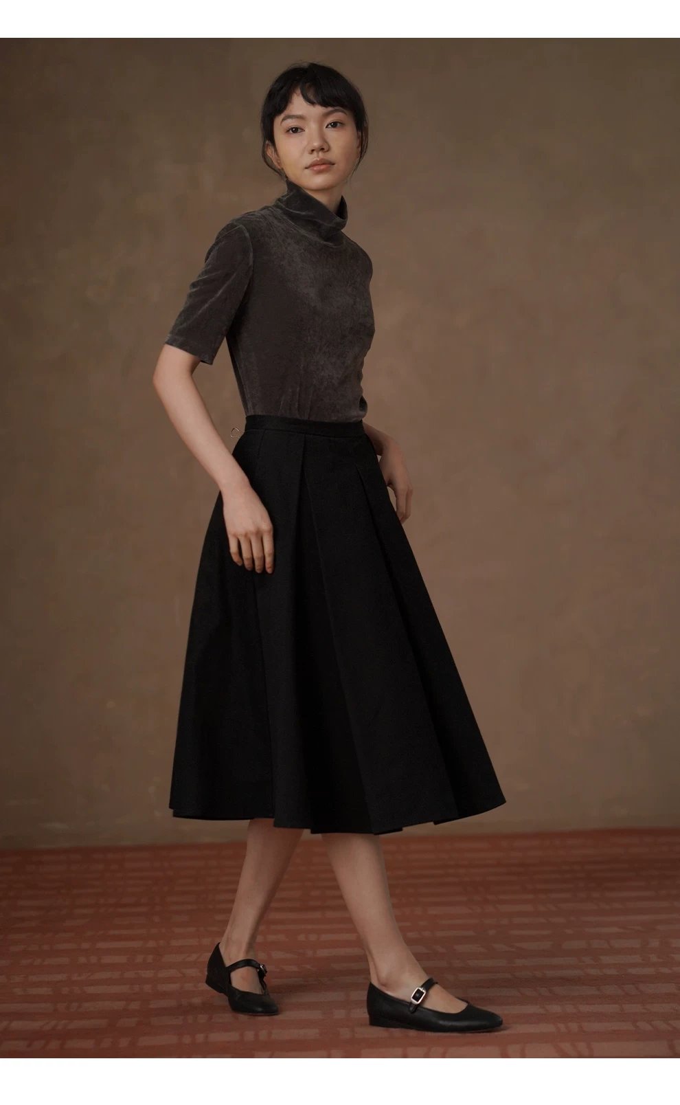 柔光完美優雅上衣低調絲絨T恤中袖高領合身通勤顯瘦內搭,柔光完美優雅上衣低調絲絨T恤中袖高領合身通勤顯瘦內搭,HBFS1026,柔光完美優雅上衣低調絲絨T恤中袖高領合身通勤顯瘦內搭,細膩柔光,高領修飾