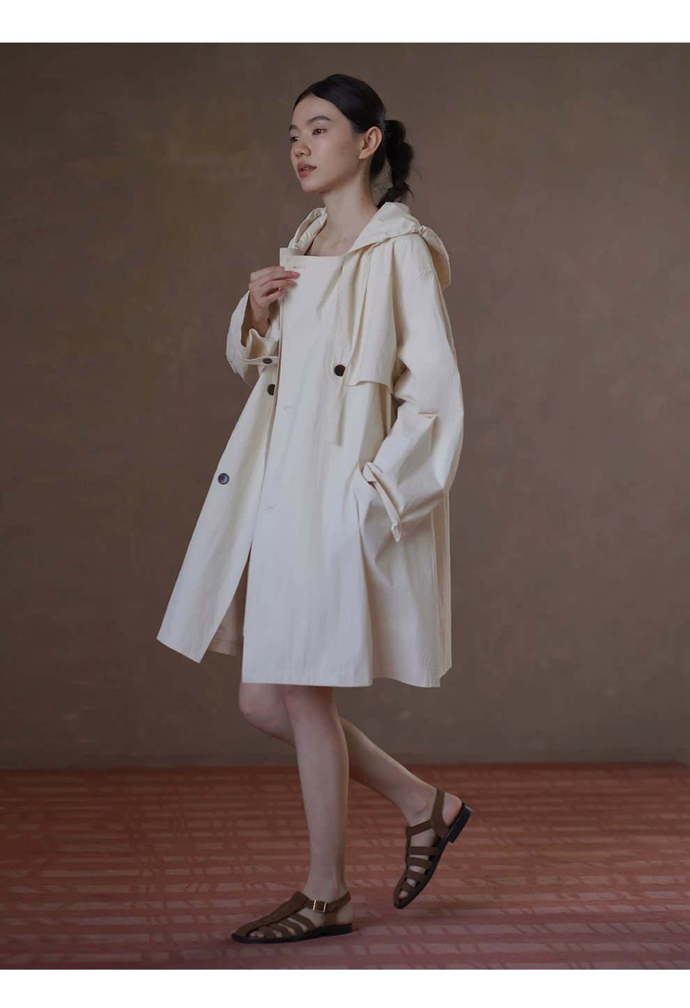 斯維港風衣寬鬆連帽戶外感運動寬鬆輕薄造型顯瘦外套女,斯維港風衣寬鬆連帽戶外感運動寬鬆輕薄造型顯瘦外套女,HBFS5007,斯維港風衣寬鬆連帽戶外感運動寬鬆輕薄造型顯瘦外套女,挺版有型,俐落連帽