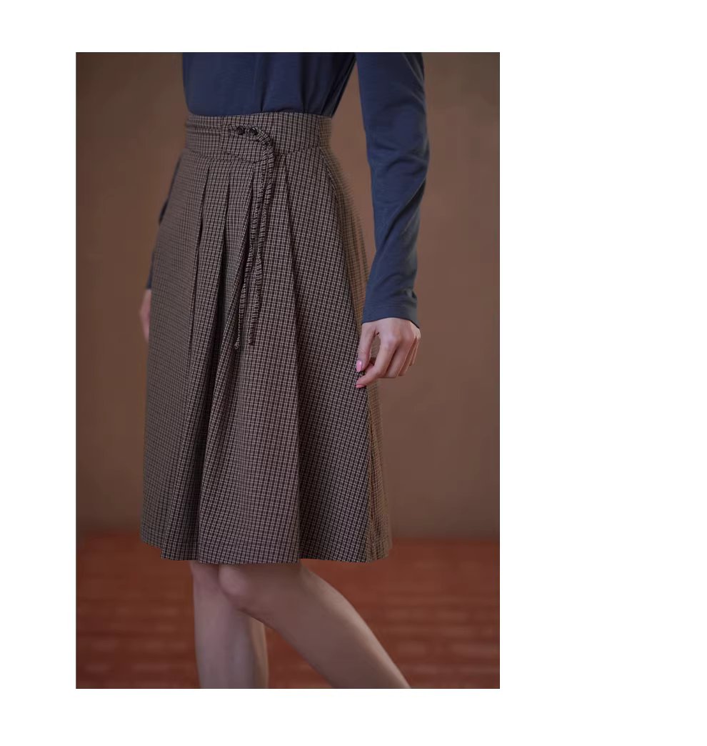 威爾斯學院格紋可調式腰節不規則百褶設計高腰A字裙,威爾斯學院格紋可調式腰節不規則百褶設計高腰A字裙,HBFS2009,威爾斯學院格紋可調式腰節不規則百褶設計高腰A字裙,透氣柔軟,調節腰頭