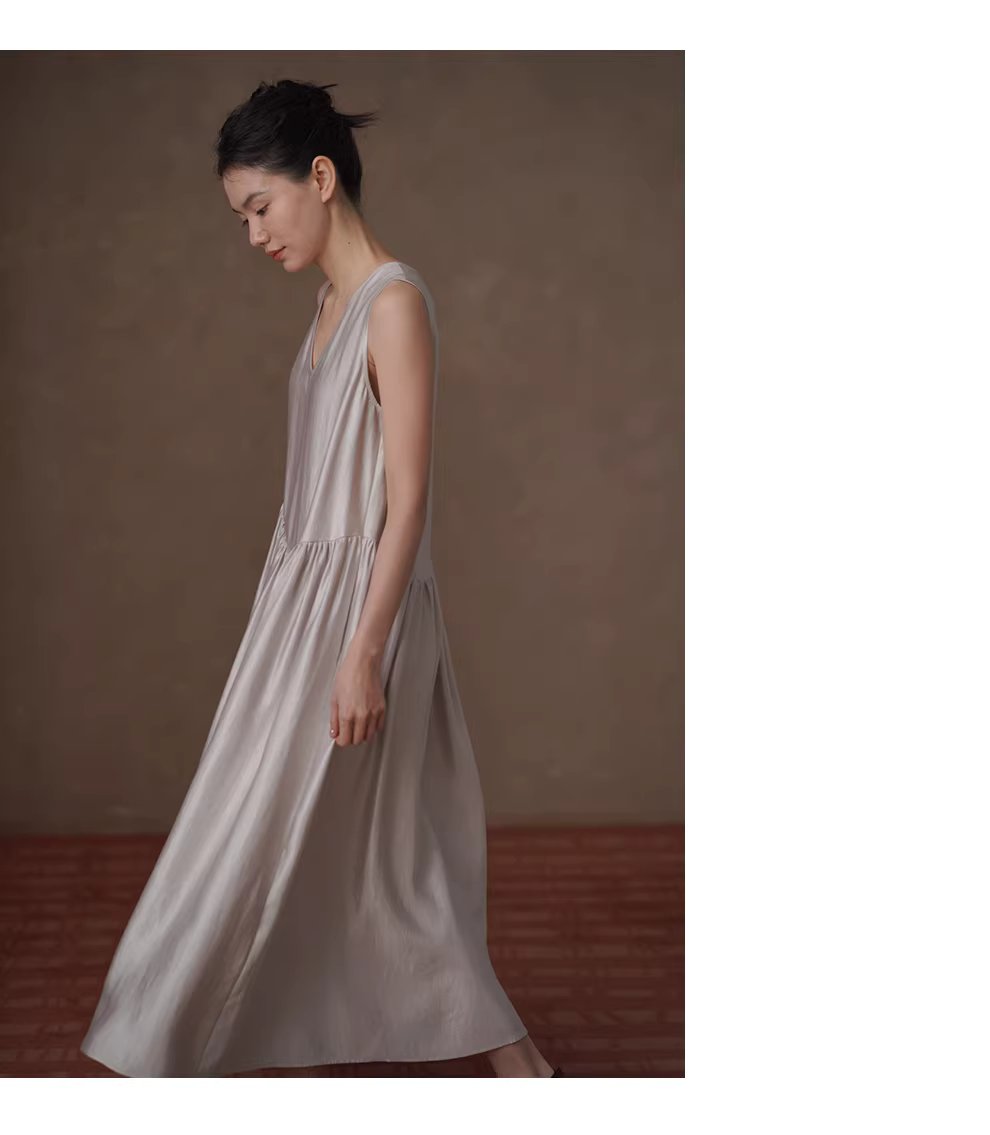 柔美少女粉紅月光垂軟顯瘦V領寬鬆無袖長A字背心洋裝,柔美少女粉紅月光垂軟顯瘦V領寬鬆無袖長A字背心洋裝,HBFS7015,柔美少女粉紅月光垂軟顯瘦V領寬鬆無袖長A字背心洋裝,細膩珠光,內搭疊穿