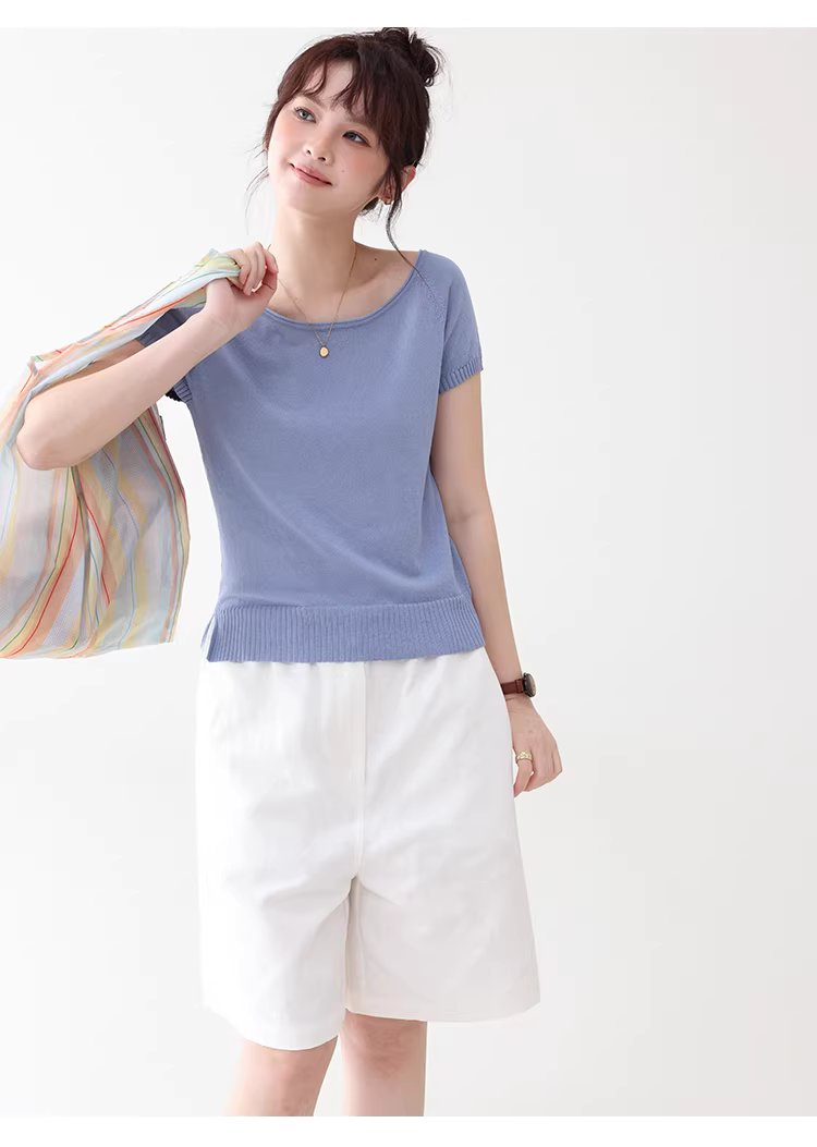 純色小一字領側開叉針織衫女夏新款慵懶顯瘦短袖上衣,純色小一字領側開叉針織衫女夏新款慵懶顯瘦短袖上衣,HBFS1051,純色小一字領側開叉針織衫女夏新款慵懶顯瘦短袖上衣,側邊開衩,薄款針織