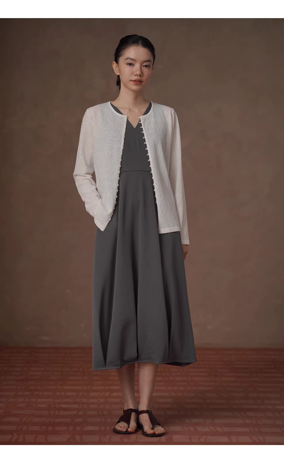 燕尾蝶優雅V領收腰挺括花苞下擺通勤顯瘦氣質背心洋裝,燕尾蝶優雅V領收腰挺括花苞下擺通勤顯瘦氣質背心洋裝,HBFS7024,燕尾蝶優雅V領收腰挺括花苞下擺通勤顯瘦氣質背心洋裝,挺版抗皺,A字修身