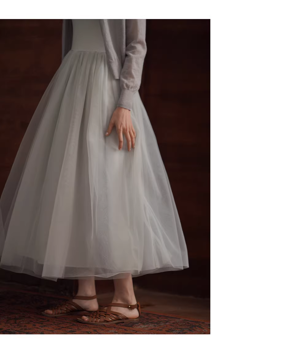 浪漫仲夏夜朦朧夢幻網紗大裙擺拼接彈性無袖圓領洋裝,浪漫仲夏夜朦朧夢幻網紗大裙擺拼接彈性無袖圓領洋裝,HBFS7029,浪漫仲夏夜朦朧夢幻網紗大裙擺拼接彈性無袖圓領洋裝,溫柔仙氣,上貼下寬