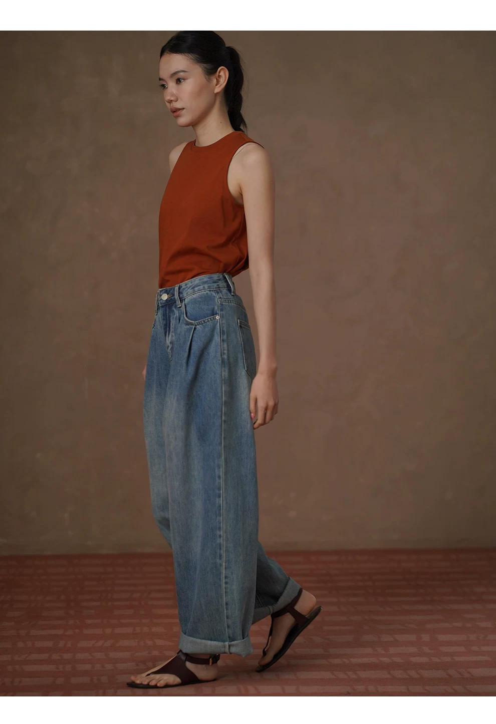 美式復古回潮柔軟水洗寬鬆立體顯瘦剪裁慵懶高腰牛仔褲,美式復古回潮柔軟水洗寬鬆立體顯瘦剪裁慵懶高腰牛仔褲,HBFS3029,美式復古回潮柔軟水洗寬鬆立體顯瘦剪裁慵懶高腰牛仔褲,硬挺適中,闊腿慵懶