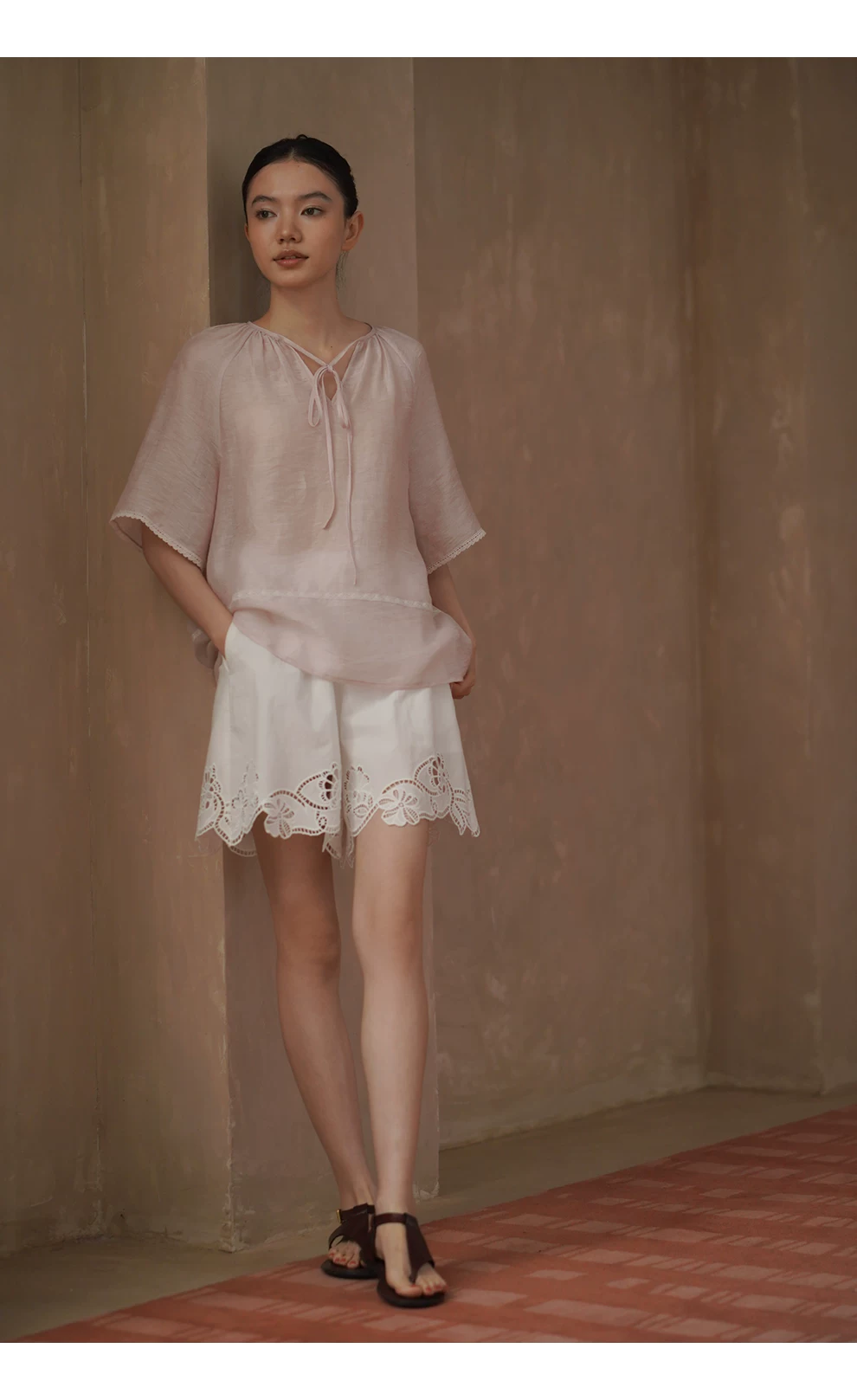 冷萃月光石亞麻混紡清透花邊拼接氛圍感寬鬆顯瘦襯衫女,冷萃月光石亞麻混紡清透花邊拼接氛圍感寬鬆顯瘦襯衫女,HBFS1344,冷萃月光石亞麻混紡清透花邊拼接氛圍感寬鬆顯瘦襯衫女,領口繫帶,花邊拼接