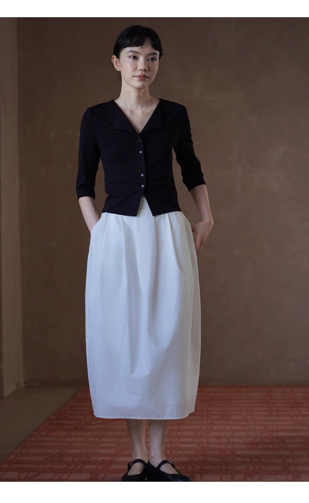 品質通勤雙面織布V領氣質上衣遮肉中袖合身彈性顯瘦T恤