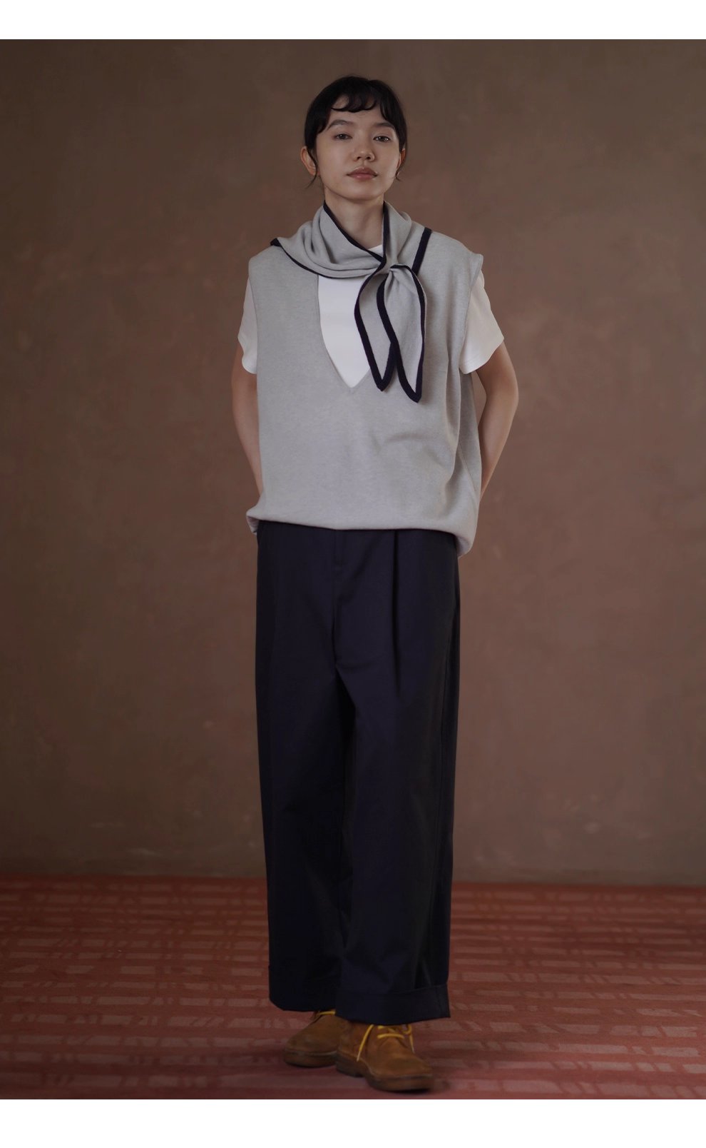 時髦放大鏡100羊毛深v領針織寬鬆疊穿簡約通勤背心女