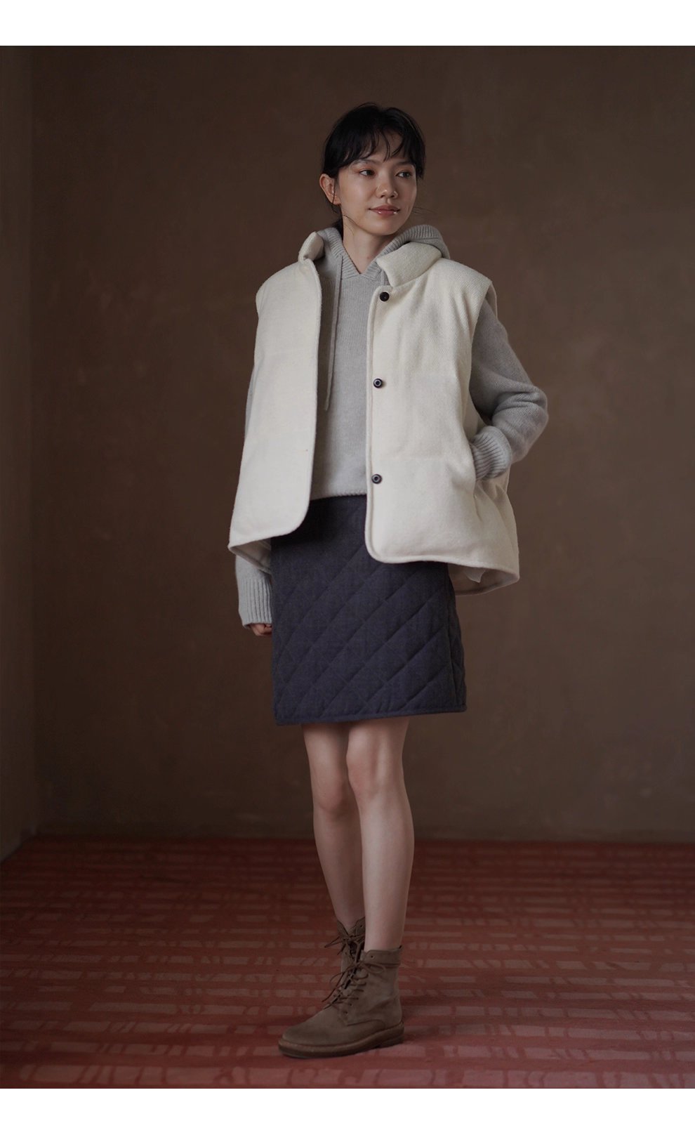 灰調菱格絎棉薄呢半身裙保暖百搭高腰A字顯瘦通勤短裙女,灰調菱格絎棉薄呢半身裙保暖百搭高腰A字顯瘦通勤短裙女,HBEW2020,灰調菱格絎棉薄呢半身裙保暖百搭高腰A字顯瘦通勤短裙女,菱格車線,五分裙長