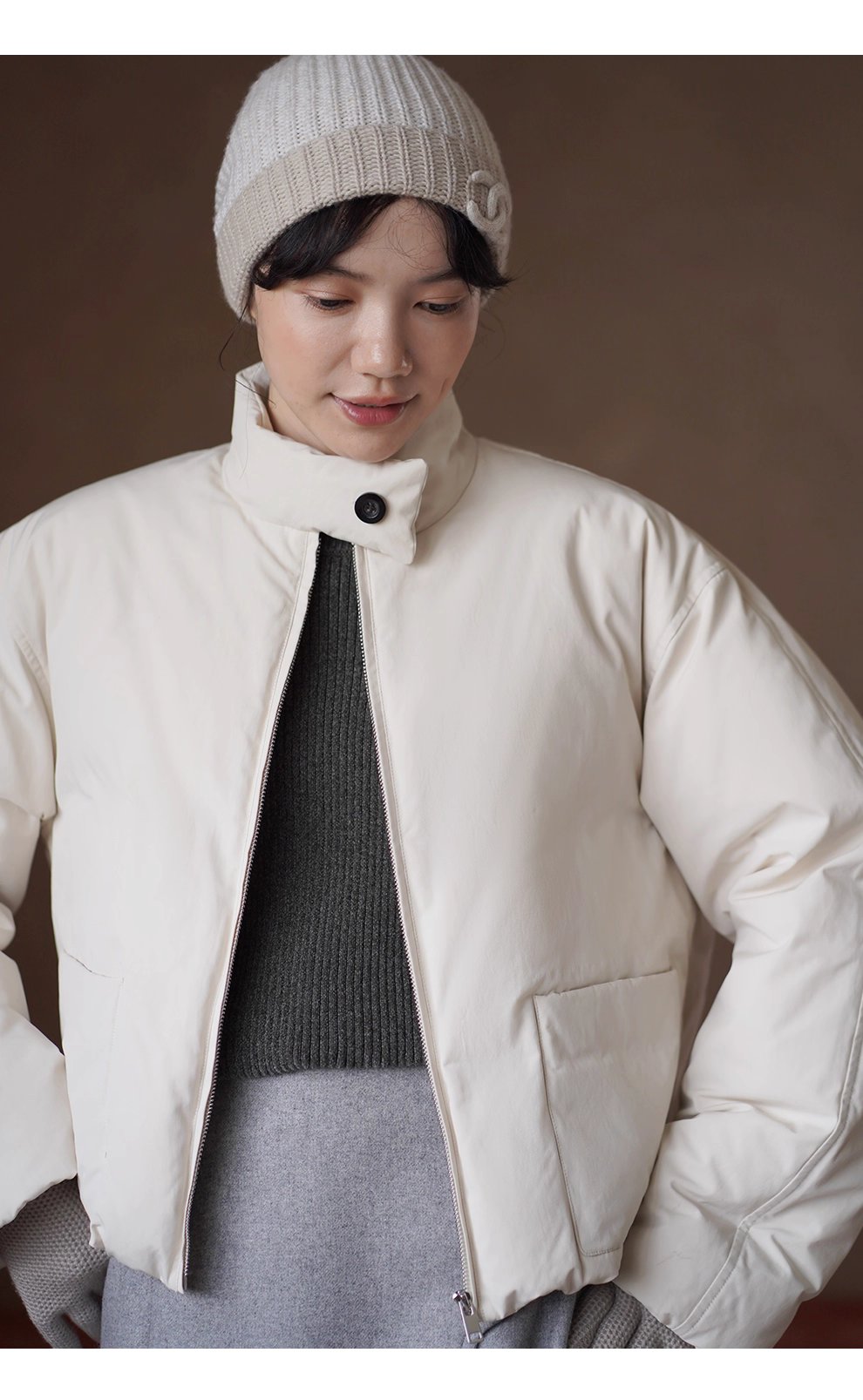 高品質高密防風羽絨衣立領保暖短款新國標90白鴨絨外套,高品質高密防風羽絨衣立領保暖短款新國標90白鴨絨外套,HBEW5098,高品質高密防風羽絨衣立領保暖短款新國標90白鴨絨外套,立領防風,白鴨絨