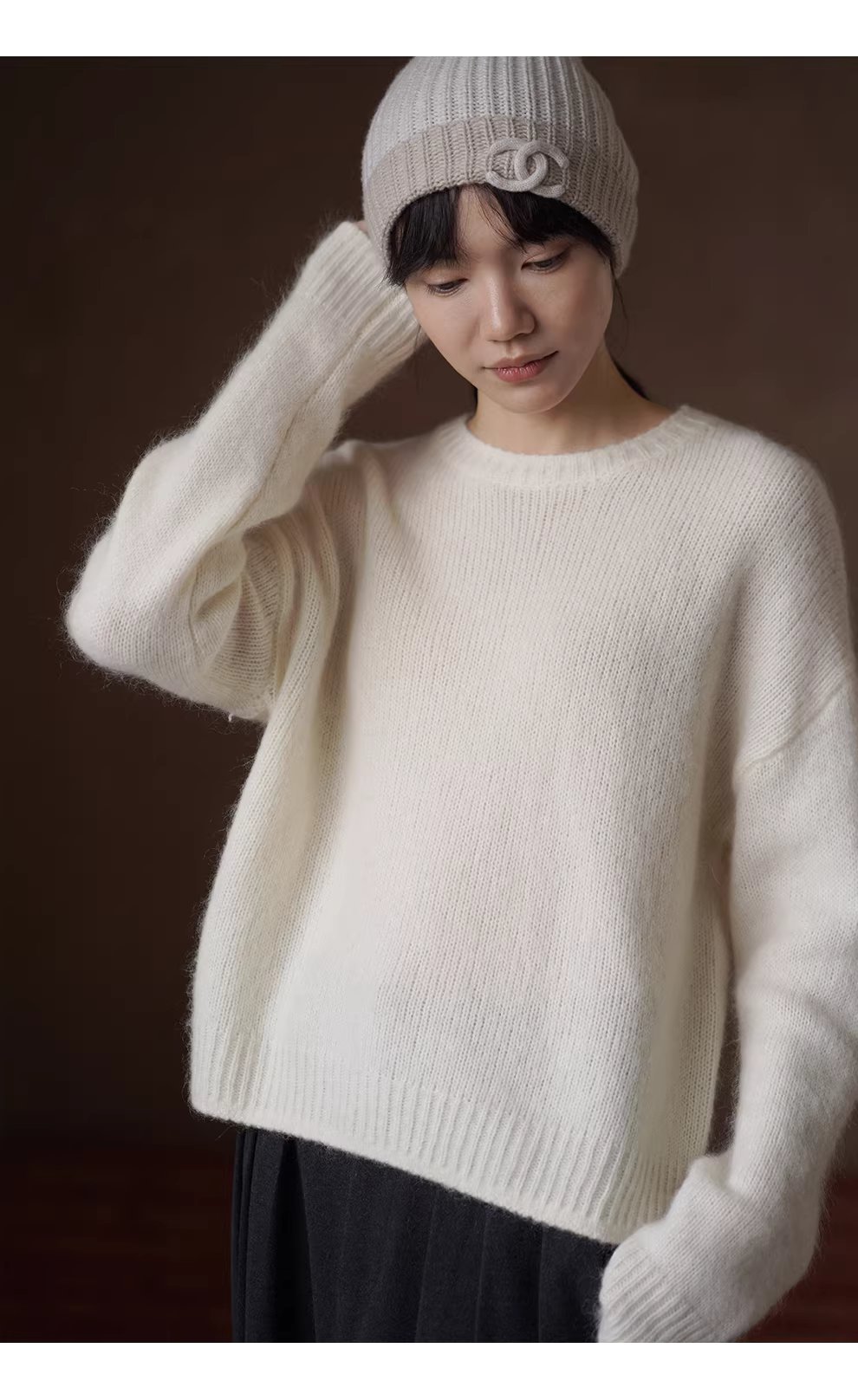 雪落的聲音羊駝絨羊毛馬海毛混紡柔軟蓬鬆寬鬆圓領毛衣,雪落的聲音羊駝絨羊毛馬海毛混紡柔軟蓬鬆寬鬆圓領毛衣,HBEW1138,雪落的聲音羊駝絨羊毛馬海毛混紡柔軟蓬鬆寬鬆圓領毛衣,簡約質感,羊毛混紡