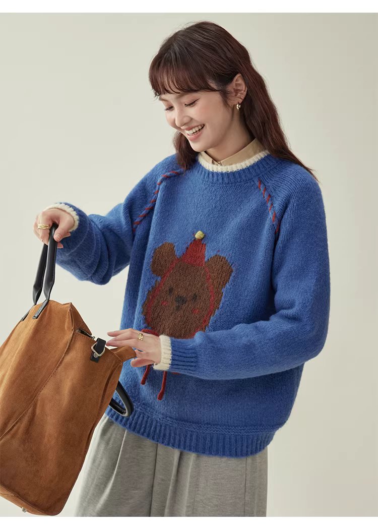 克萊因藍圓領羊毛長袖小熊毛衣女冬新款寬鬆減齡上衣,克萊因藍圓領羊毛長袖小熊毛衣女冬新款寬鬆減齡上衣,HBEW1148,克萊因藍圓領羊毛長袖小熊毛衣女冬新款寬鬆減齡上衣,童趣針織,羊毛混紡