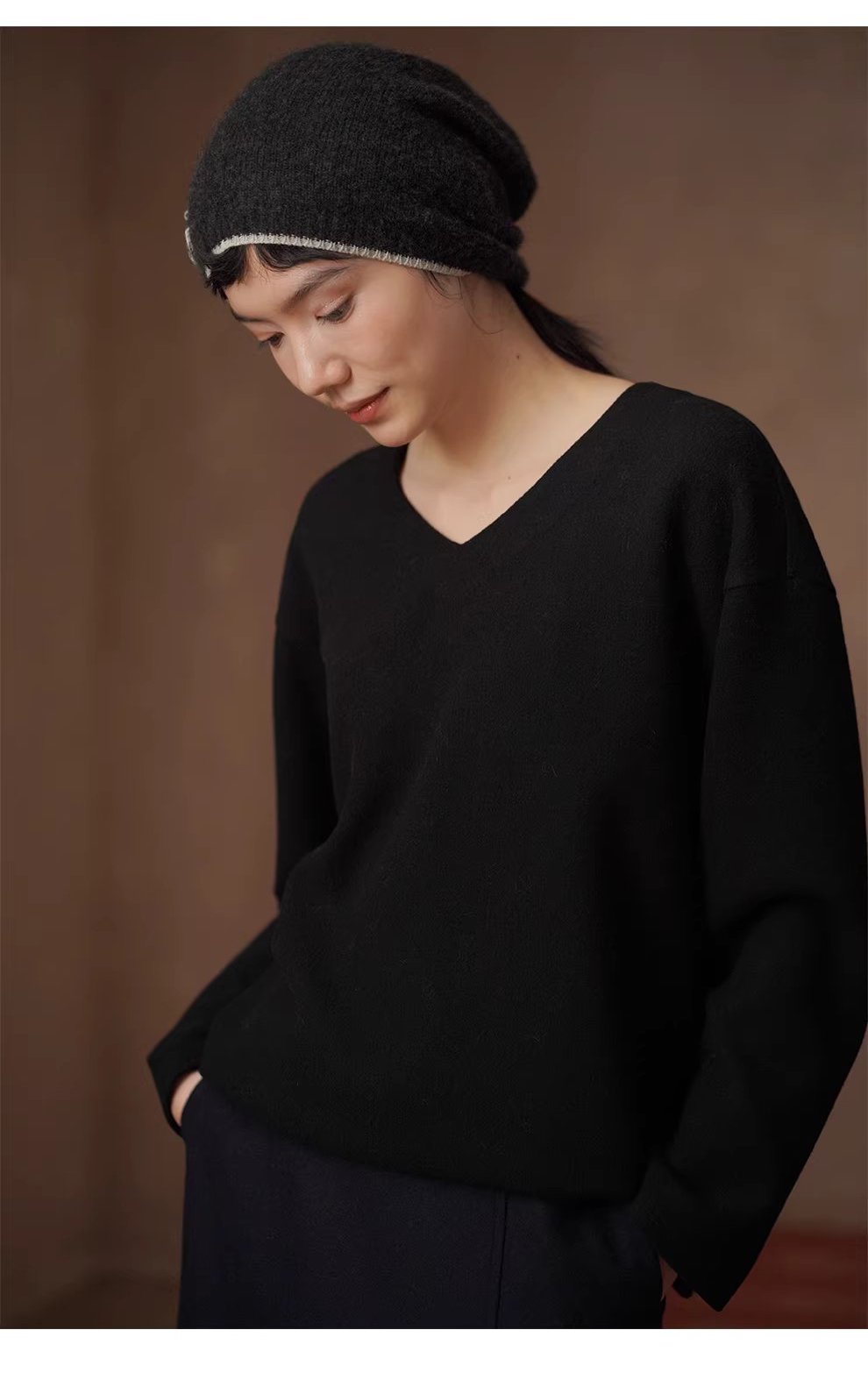 長期主義基本款內搭含羊毛軟糯V領寬鬆衛衣休閒顯瘦上衣,長期主義基本款內搭含羊毛軟糯V領寬鬆衛衣休閒顯瘦上衣,HBEW1175,長期主義基本款內搭含羊毛軟糯V領寬鬆衛衣休閒顯瘦上衣,V領造型,羊毛混紡