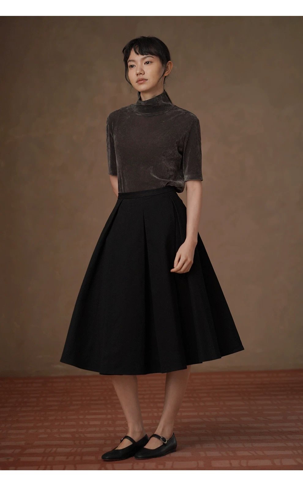 柔光完美優雅上衣低調絲絨T恤中袖高領合身通勤顯瘦內搭,柔光完美優雅上衣低調絲絨T恤中袖高領合身通勤顯瘦內搭,HBFS1026,柔光完美優雅上衣低調絲絨T恤中袖高領合身通勤顯瘦內搭,細膩柔光,高領修飾