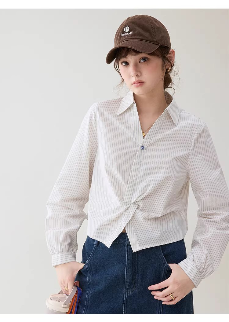 設計感扭結翻v領短襯衫女春季新款小眾條紋上衣,設計感扭結翻v領短襯衫女春季新款小眾條紋上衣,HBFS1034,設計感扭結翻v領短襯衫女春季新款小眾條紋上衣,V領造型,棉麻材質