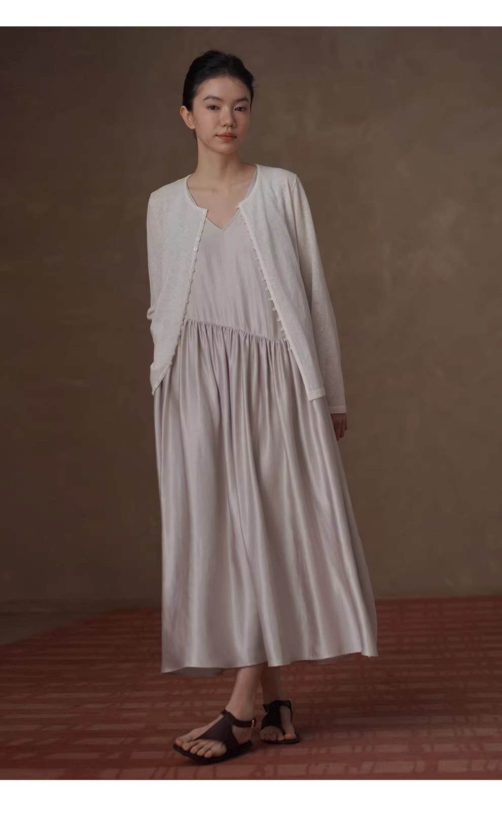 柔美少女粉紅月光垂軟顯瘦V領寬鬆無袖長A字背心洋裝,柔美少女粉紅月光垂軟顯瘦V領寬鬆無袖長A字背心洋裝,HBFS7015,柔美少女粉紅月光垂軟顯瘦V領寬鬆無袖長A字背心洋裝,細膩珠光,內搭疊穿