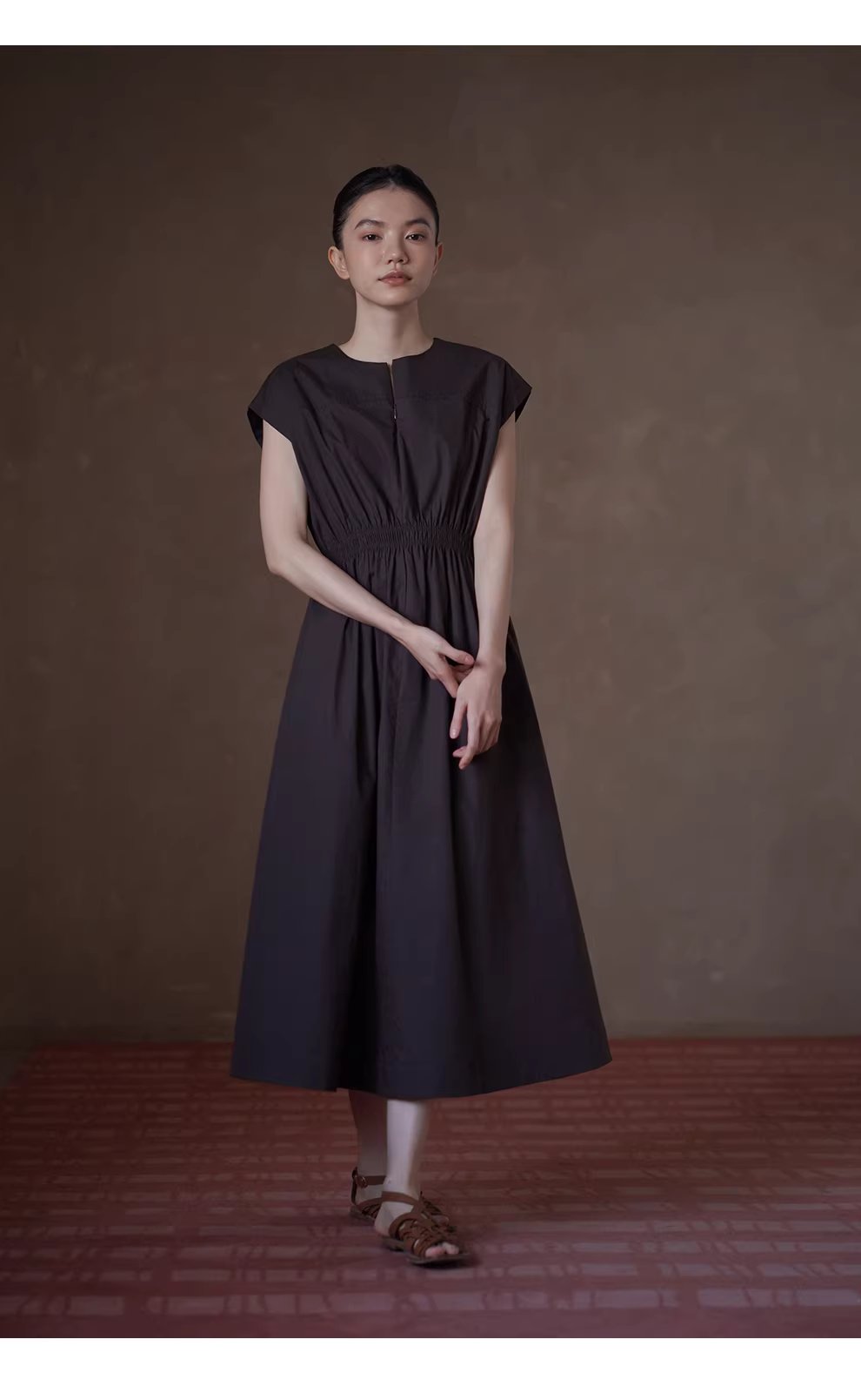 通勤的要義100棉顯瘦好版型收腰V領大裙擺遮肉連身裙女,通勤的要義100棉顯瘦好版型收腰V領大裙擺遮肉連身裙女,HBFS7016,通勤的要義100棉顯瘦好版型收腰V領大裙擺遮肉連身裙女,全棉親膚,A字版修身