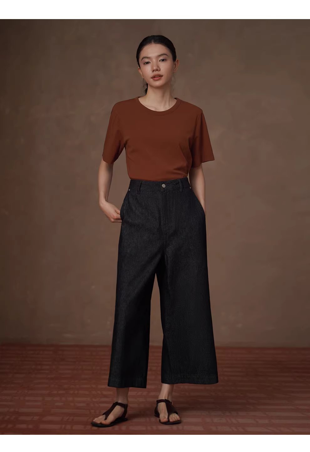 點亮沉悶顯白濾鏡簡約基本款圓領軟糯親膚彈性短袖T恤女,點亮沉悶顯白濾鏡簡約基本款圓領軟糯親膚彈性短袖T恤女,HBFS1038,點亮沉悶顯白濾鏡簡約基本款圓領軟糯親膚彈性短袖T恤女,顯白百搭,暖棕復古