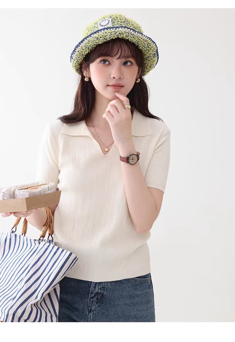 純色扭花翻V領短袖針織衫女26夏季新款溫柔顯瘦上衣,純色扭花翻V領短袖針織衫女26夏季新款溫柔顯瘦上衣,HBFS1054,純色扭花翻V領短袖針織衫女26夏季新款溫柔顯瘦上衣,V型翻領,修身版型