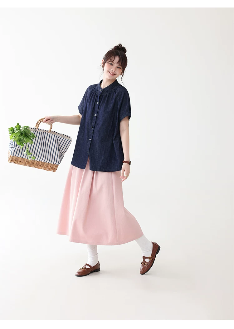 深藍色插肩袖單排扣牛仔襯衫女夏季新款寬鬆圓領上衣,深藍色插肩袖單排扣牛仔襯衫女夏季新款寬鬆圓領上衣,HBFS1104,深藍色插肩袖單排扣牛仔襯衫女夏季新款寬鬆圓領上衣,壓褶細節,俐落剪裁