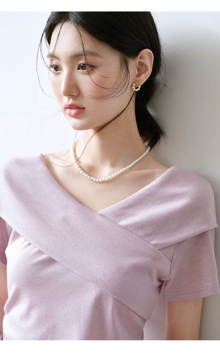 大尺碼法式氣質紫色T恤女2026新款夏季短袖高級感交叉V領上衣,大尺碼法式氣質紫色T恤女2026新款夏季短袖高級感交叉V領上衣,HBFS1168,大尺碼法式氣質紫色T恤女2026新款夏季短袖高級感交叉V領上衣,交叉V領,收腰顯瘦