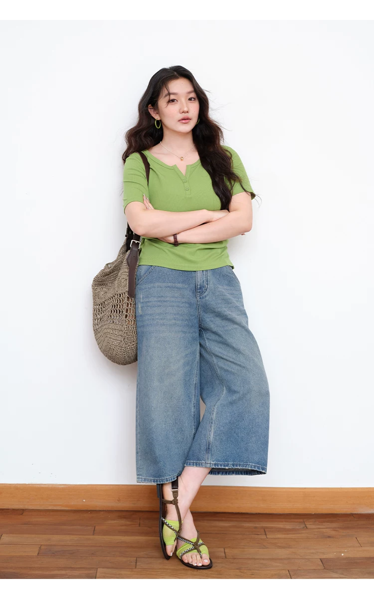 胖mm大尺碼女款正肩綠色短袖T恤女夏2026新款寬鬆多巴胺上衣,胖mm大尺碼女款正肩綠色短袖T恤女夏2026新款寬鬆多巴胺上衣,HBFS1186,胖mm大尺碼女款正肩綠色短袖T恤女夏2026新款寬鬆多巴胺上衣,中大尺碼,半開排扣