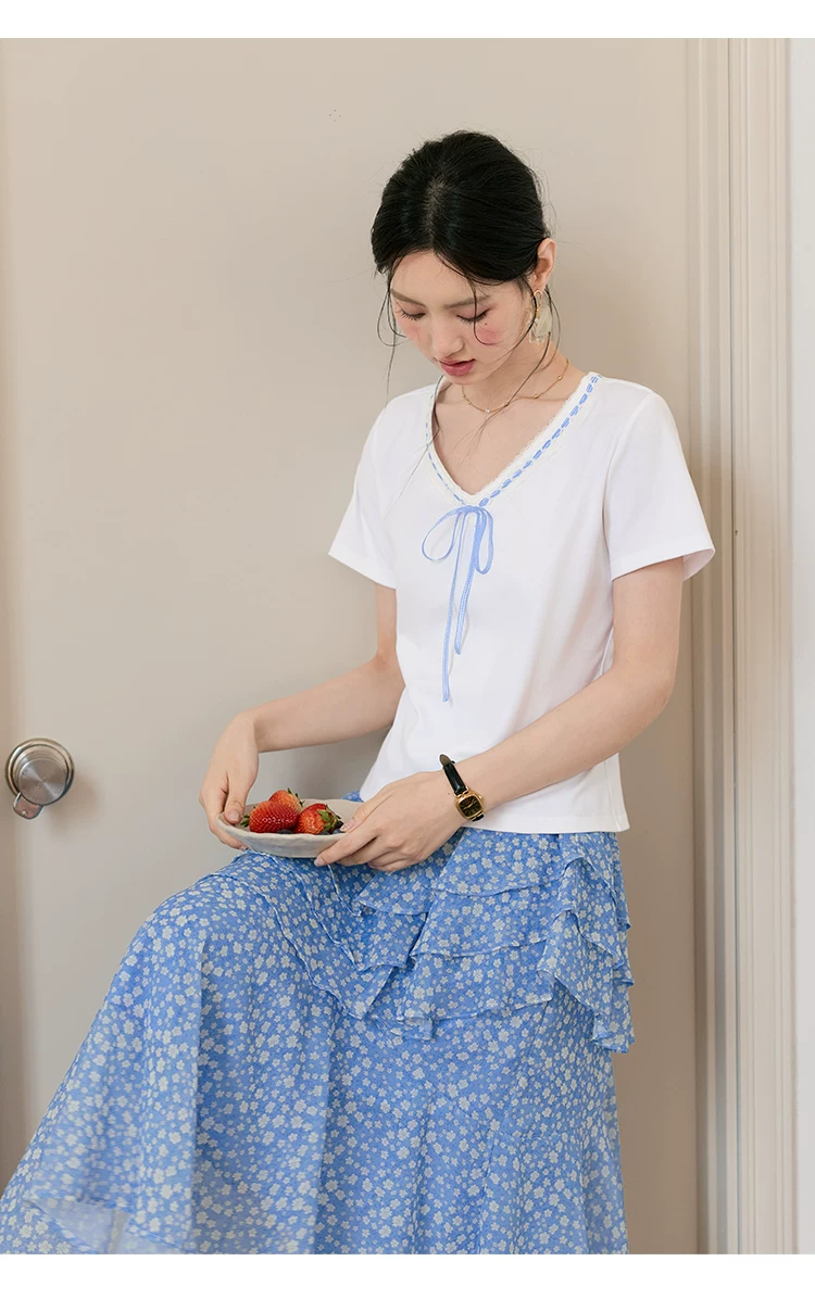 大尺碼正肩短袖白色T恤女2026新款夏季法式絕美V領繫帶上衣女,大尺碼正肩短袖白色T恤女2026新款夏季法式絕美V領繫帶上衣女,HBFS1213,大尺碼正肩短袖白色T恤女2026新款夏季法式絕美V領繫帶上衣女,V領繫繩,中大尺碼