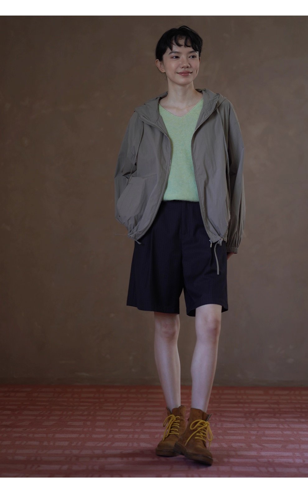 健行溯溪無負擔輕戶外透氣寬鬆H版型顯瘦連帽沖風衣外套