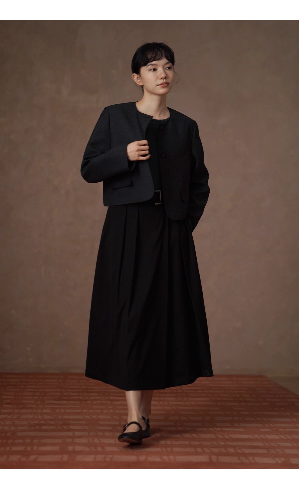 深空亞麻肌理感圓領通勤短外套經典俐落簡約顯瘦西裝女