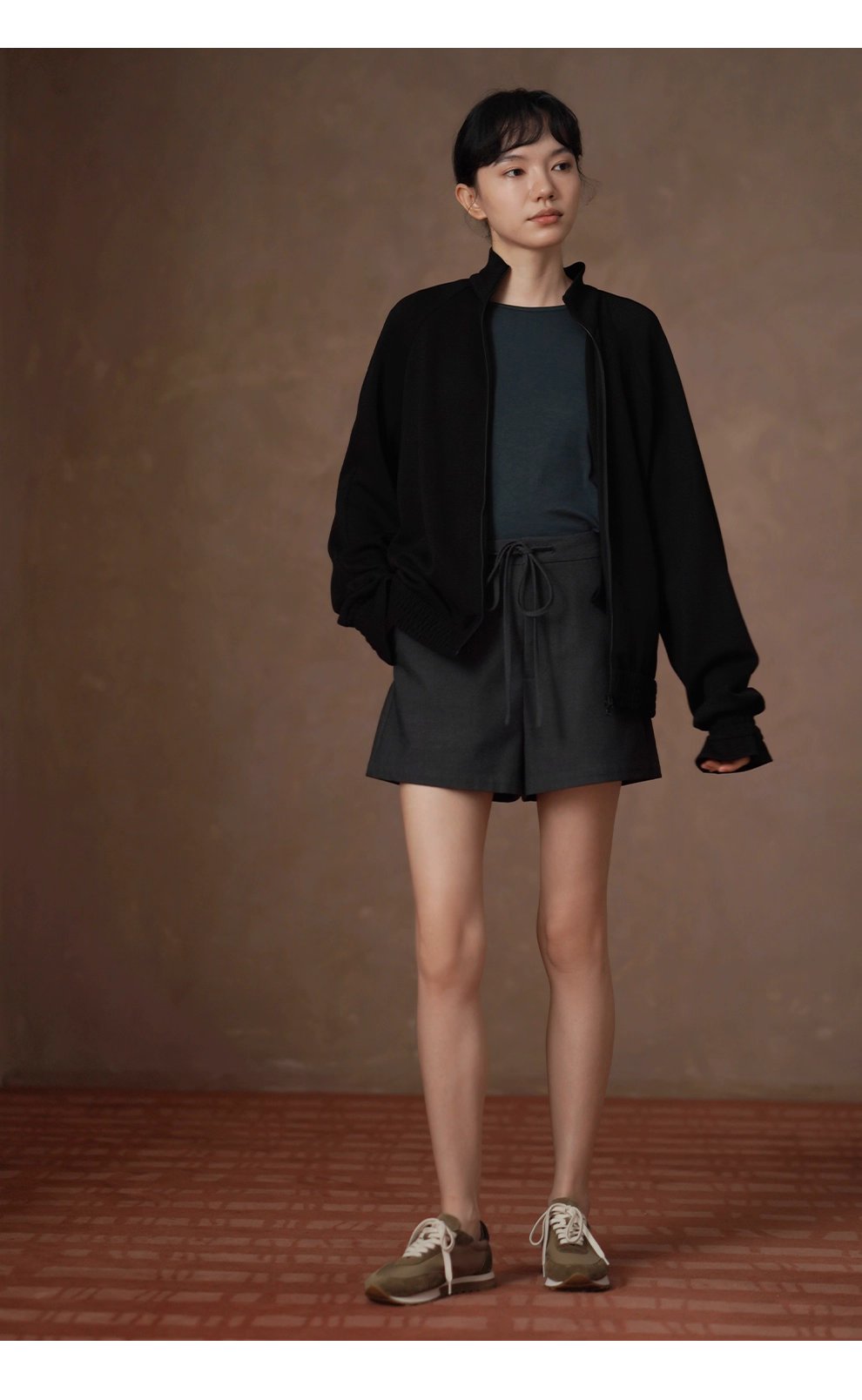 軟糯空氣層垂感寬鬆顯瘦休閒立領外套小眾打攬袖口衛衣