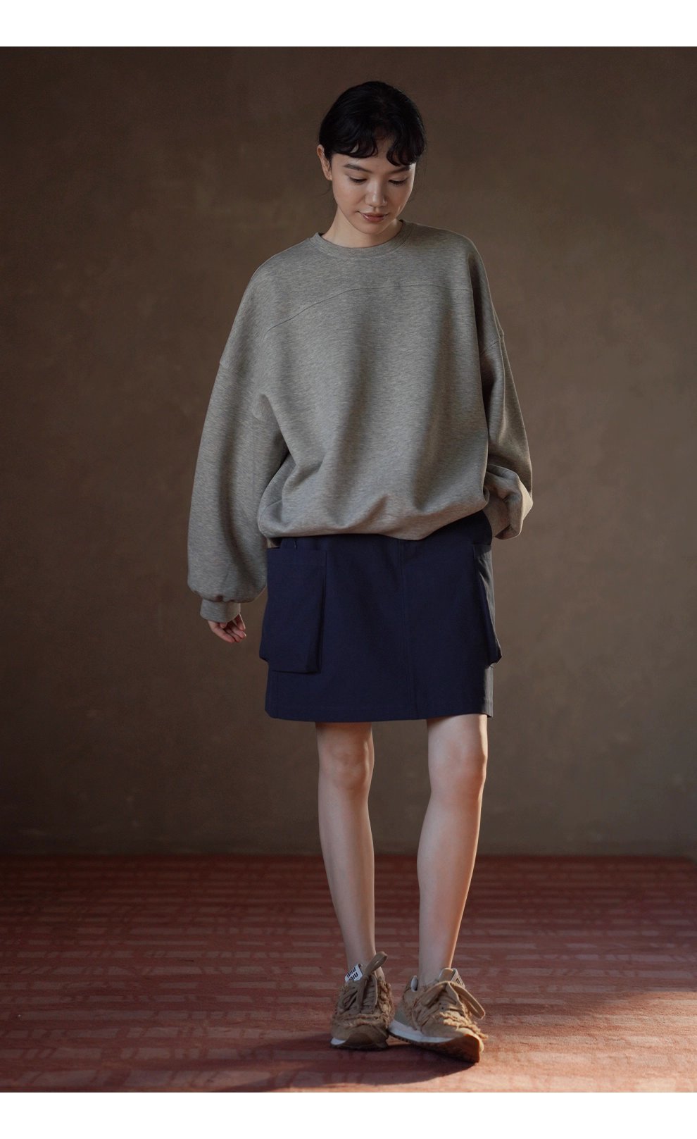 340高公克重厚實保暖輪廓寬鬆圓領顯瘦分割休閒夾花衛衣女